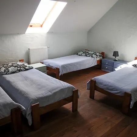 Gospodarstwo agroturystyczne Uroczysko Deresze *